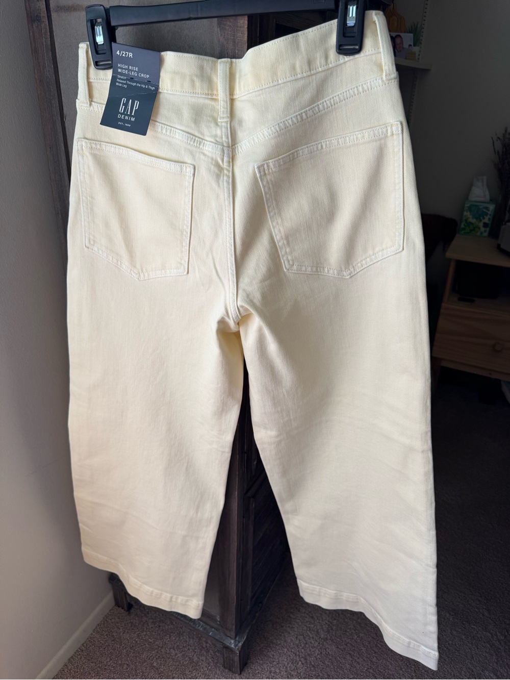GAP - Picture 2 of 5